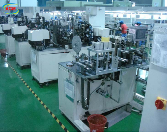 Continuous slitting machine